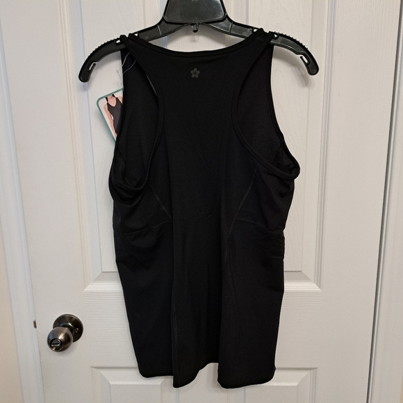 NWT Tuff Athletics Veda Active Tank Black Medium Workout Top with Built In Bra - Picture 11 of 12